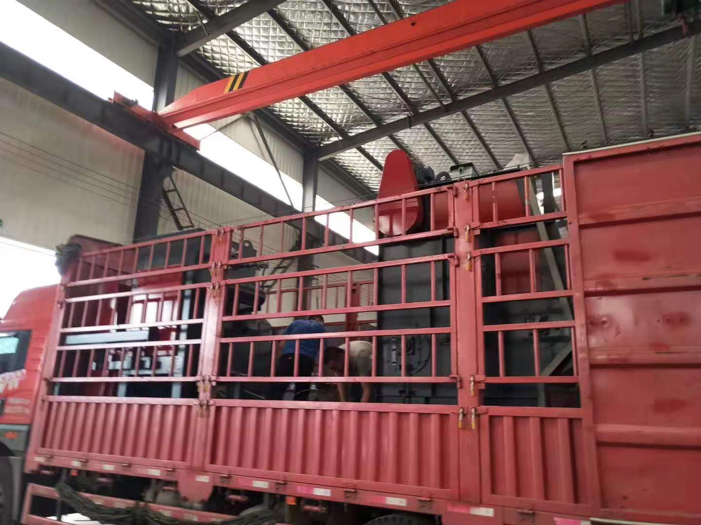佳木斯市吊鉤式拋丸機_佳木斯市吊鉤式拋丸除銹清理機_佳木斯市吊鉤式噴砂機_佳木斯市吊鉤式噴丸設(shè)備有哪些優(yōu)點？